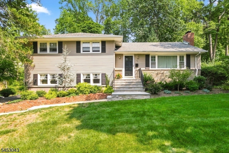 23 Evergreen Dr