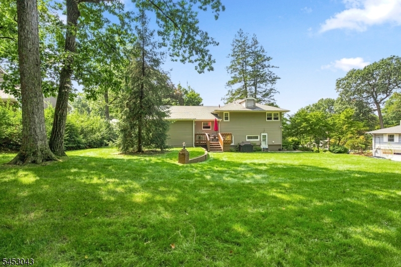 23 Evergreen Dr