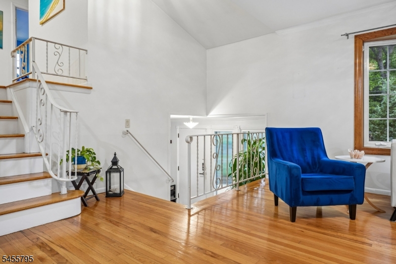 6 Gordon Pl