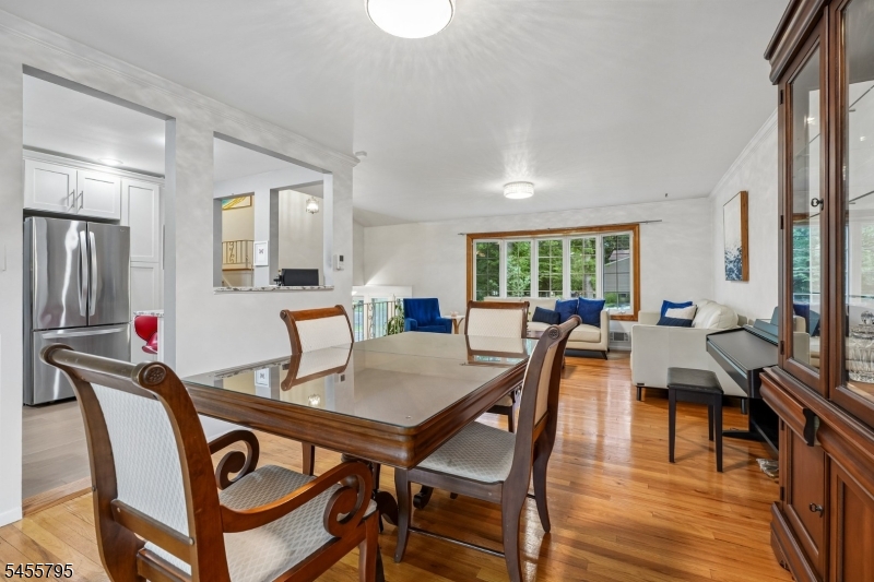 6 Gordon Pl