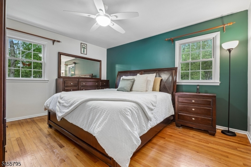 6 Gordon Pl