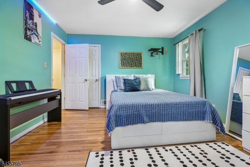 6 Gordon Pl