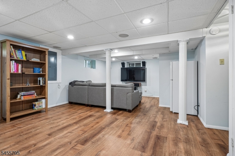 6 Gordon Pl