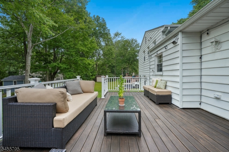 6 Gordon Pl