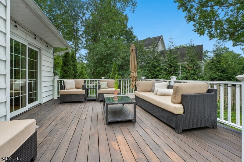 6 Gordon Pl