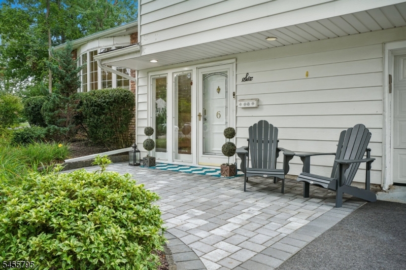 6 Gordon Pl