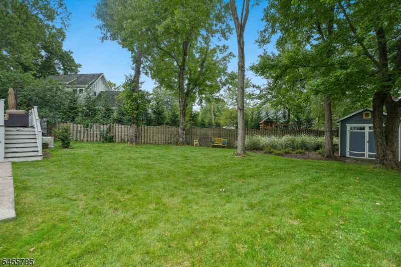 6 Gordon Pl
