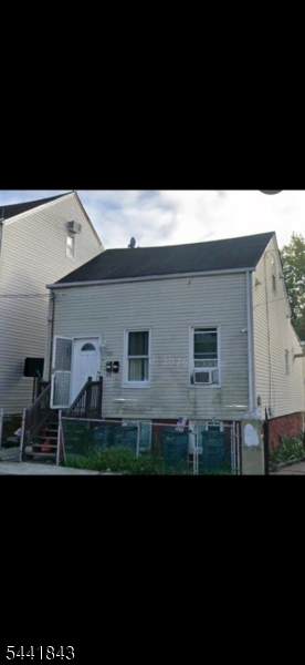 126 Montgomery St