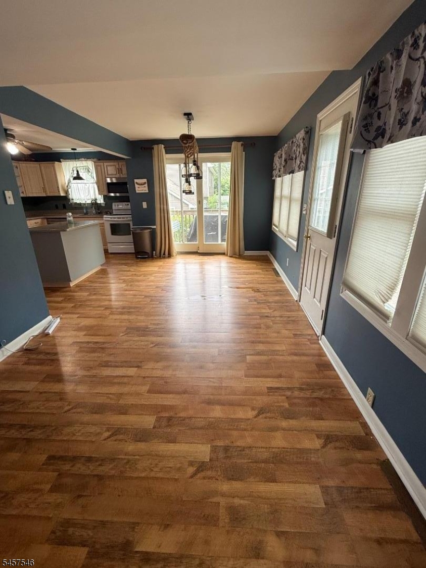10 Arcata Ln