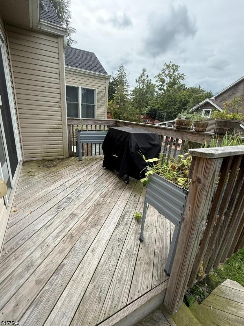 10 Arcata Ln