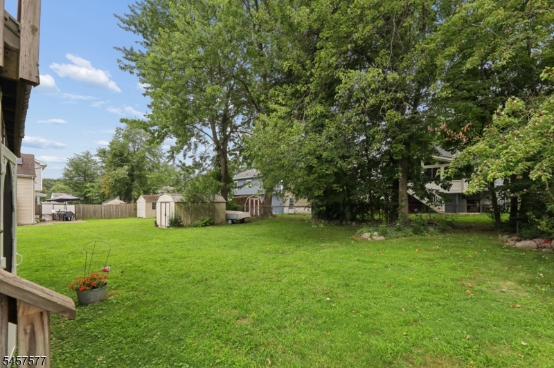 15 Garfield Rd