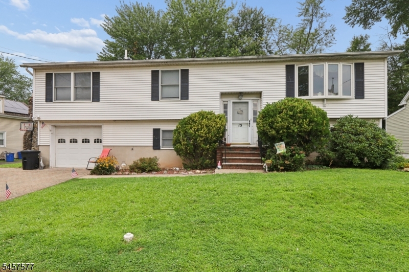 15 Garfield Rd
