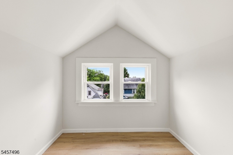 109 Milton Pl