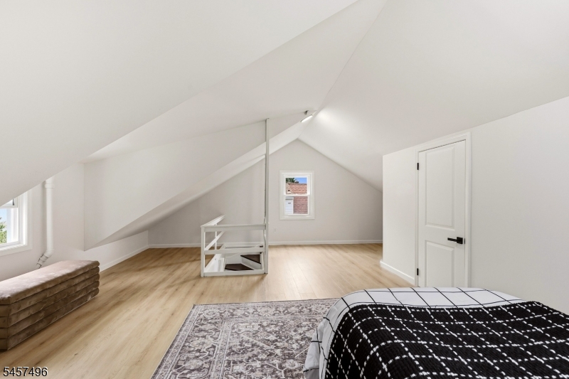 109 Milton Pl