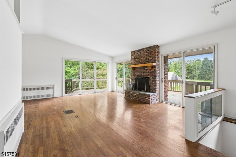 51 Hibler Rd
