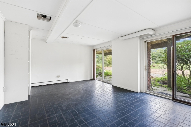 51 Hibler Rd