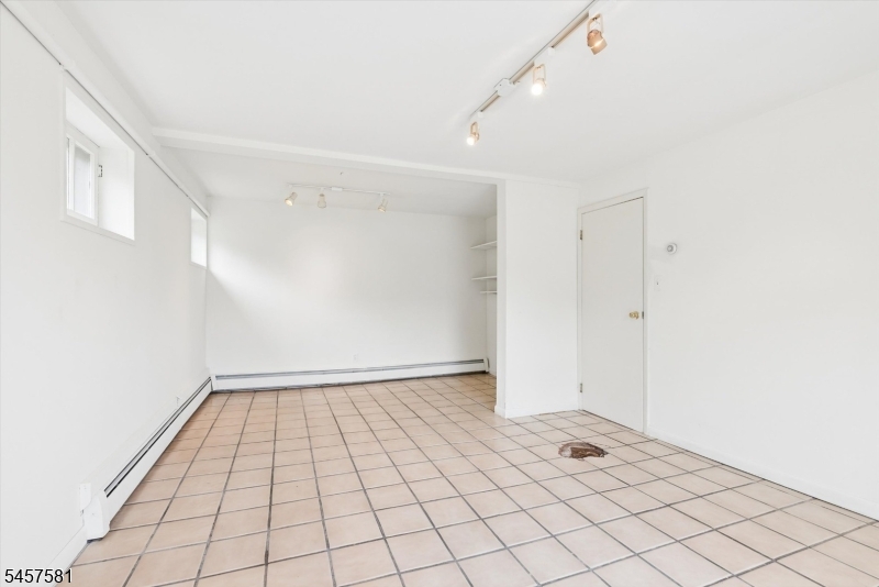 51 Hibler Rd