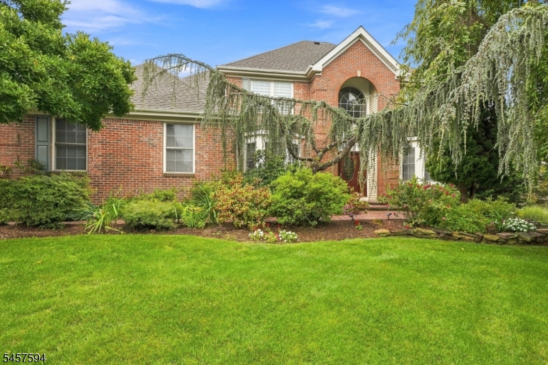 1002 Valerie Place