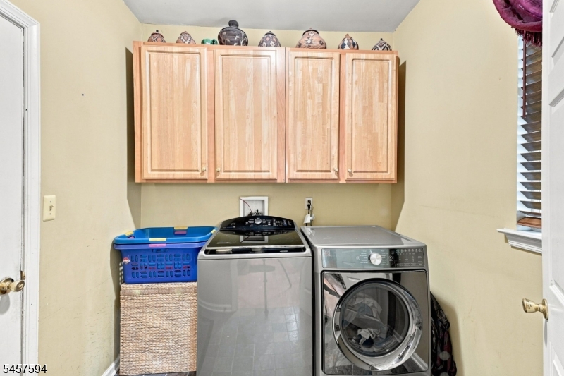 1002 Valerie Place