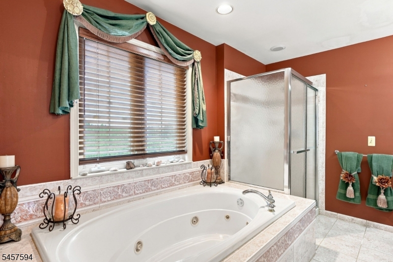 1002 Valerie Place