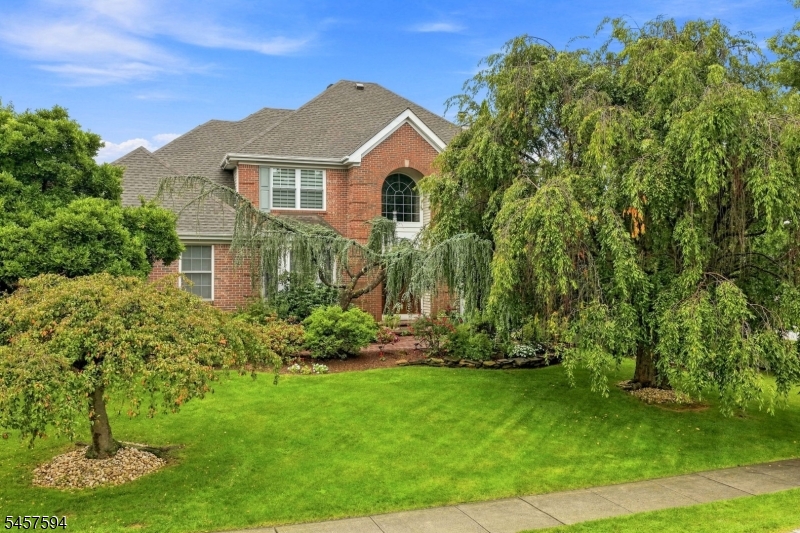 1002 Valerie Place