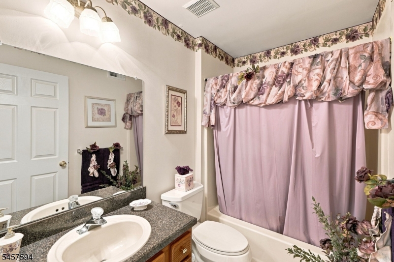 1002 Valerie Place