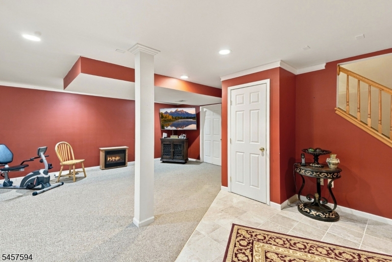 1002 Valerie Place