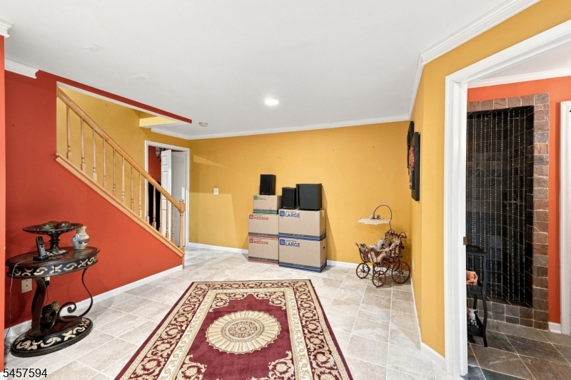 1002 Valerie Place