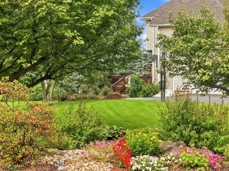 1002 Valerie Place