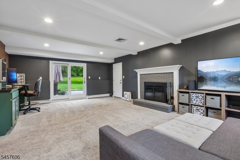 109 Pleasant Hill Rd