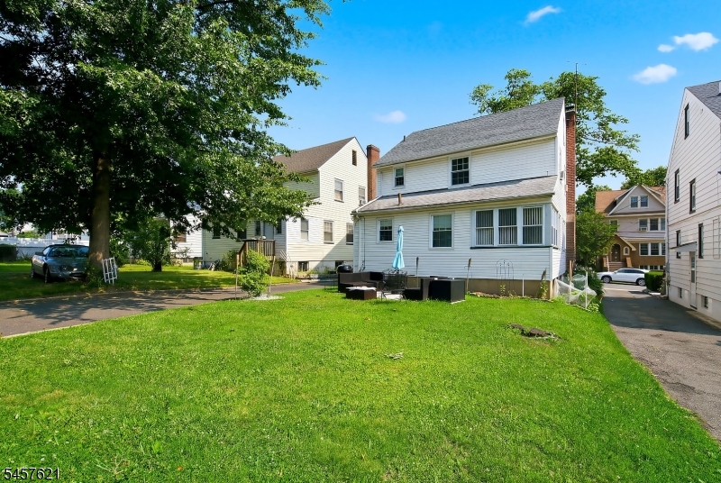 24 Cleveland Ave