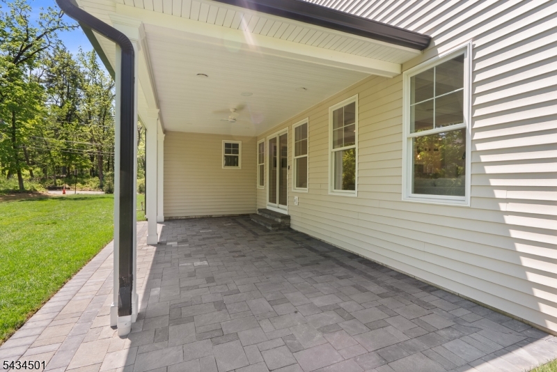 60 W Hobart Gap Rd