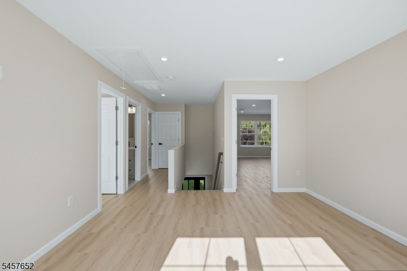 10 Delar Pkwy #A