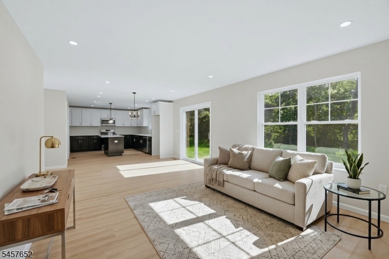 10 Delar Pkwy #A