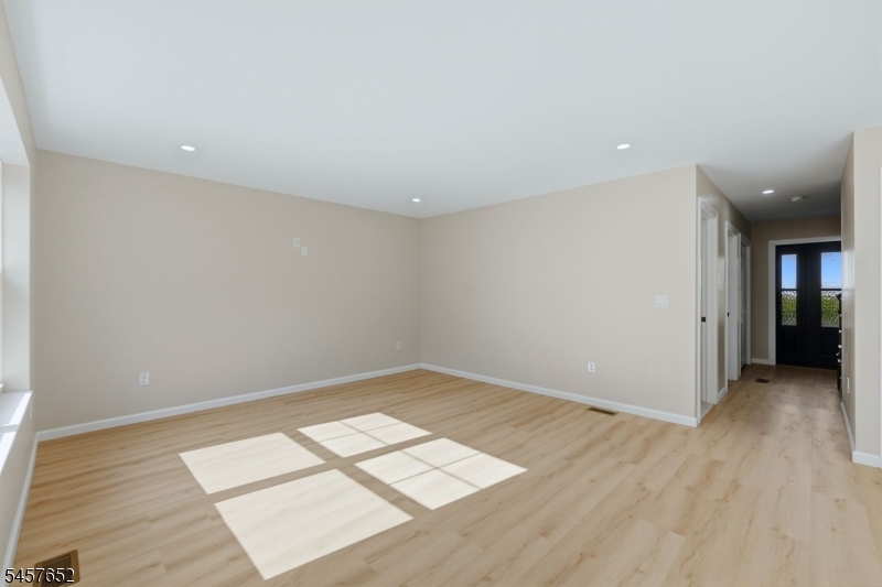 10 Delar Pkwy #A