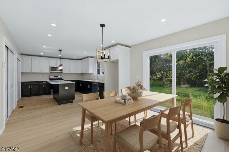 10 Delar Pkwy #A