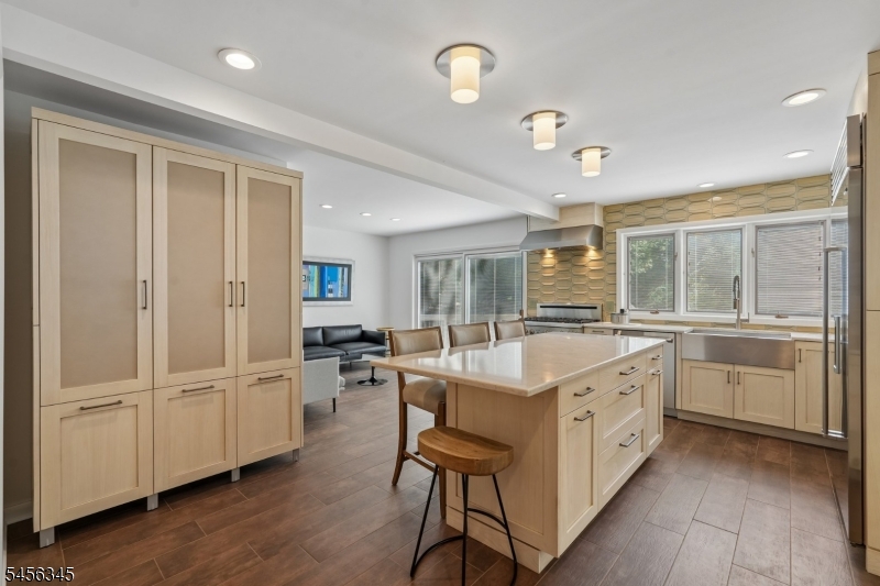 56 Roosevelt Blvd