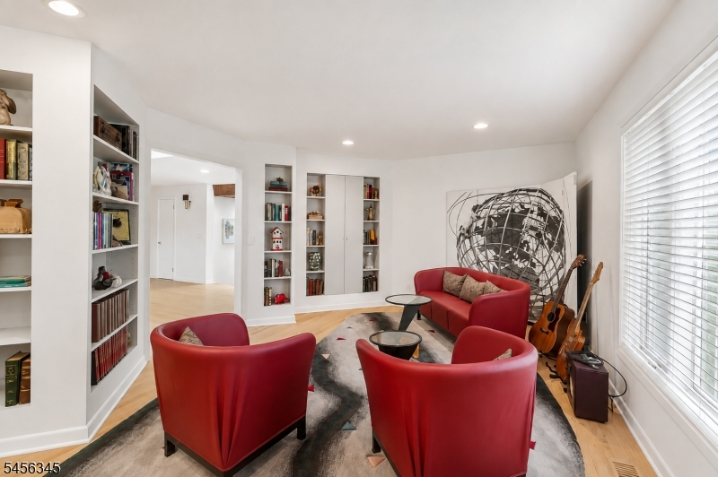 56 Roosevelt Blvd