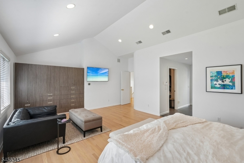 56 Roosevelt Blvd