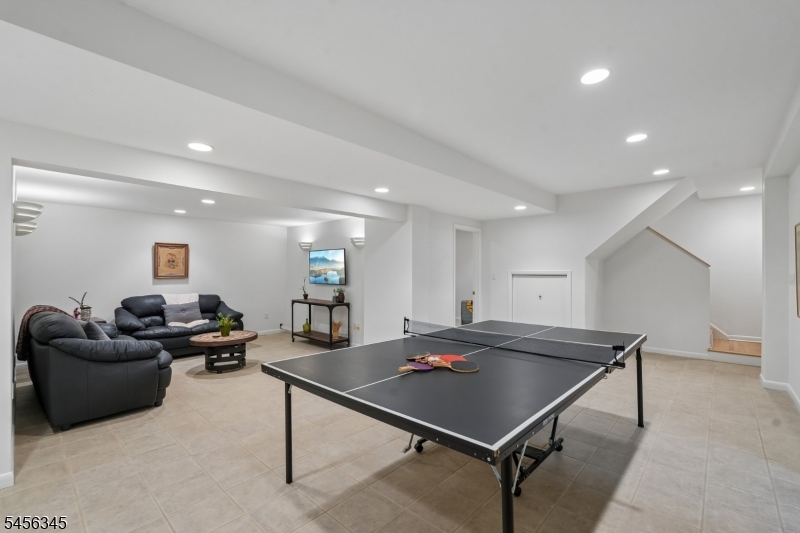 56 Roosevelt Blvd