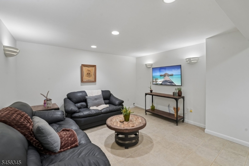 56 Roosevelt Blvd