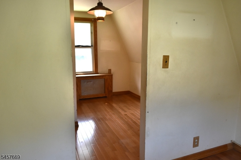 3 Linden Ave