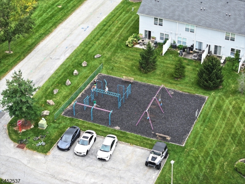 3 Druid Ln