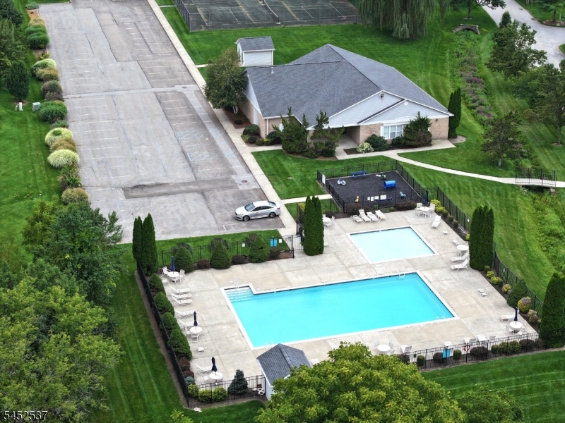 3 Druid Ln