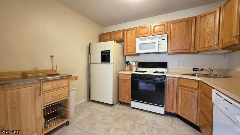 3 Druid Ln