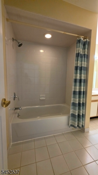 3 Druid Ln