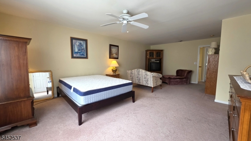 3 Druid Ln