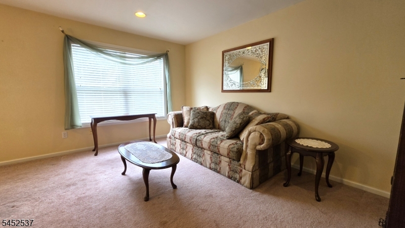 3 Druid Ln