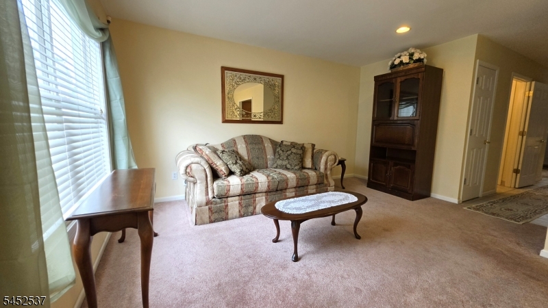 3 Druid Ln