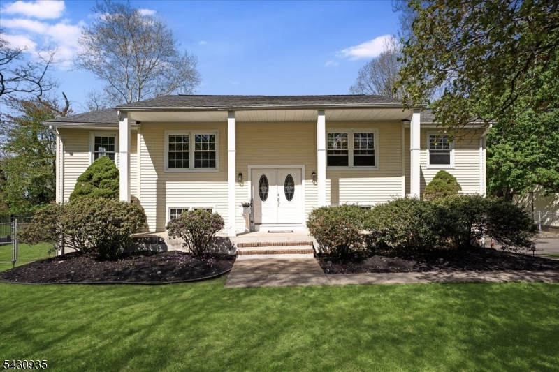 26 Meslar Rd